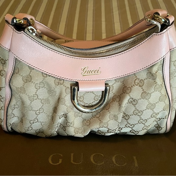 Small authentic Gucci bag 12 length 9 height - Picture 3 of 8